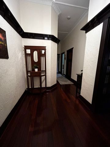 15 Gwenyfred Road, Kensington, WA 6151 - Photo 3