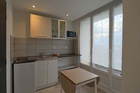 Location Appartement 1 pièce 18m² ST MARTIN D HERES 38400 - Photo 2