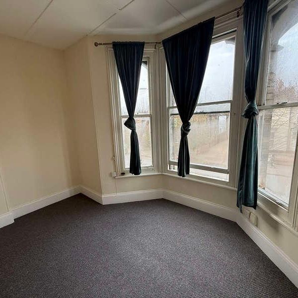 Park Road, Peterborough, Cambridgeshire, PE1 - Photo 1