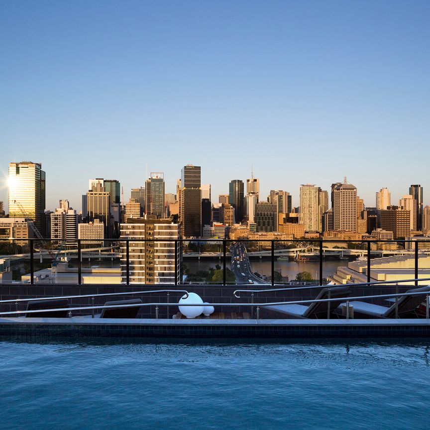 The Melbourne Residences - Fully Furnished - Photo 1