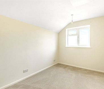 2 Bedroom House - High Street, Stockbridge - Photo 4