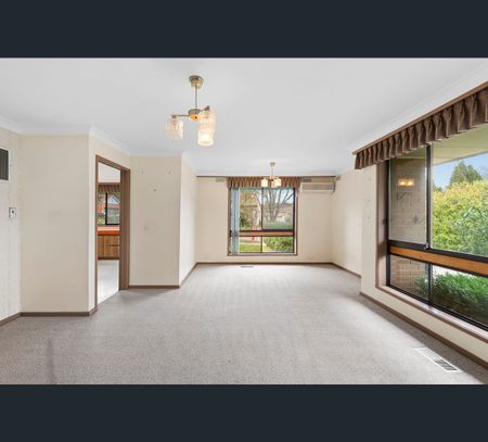 1/19 Elm St, Surrey Hills, Vic 3127 - Photo 2