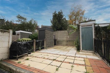 3 bedroom terraced house to rent - Photo 2