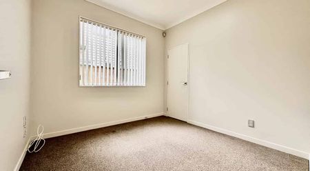 Granny Flat - Photo 2