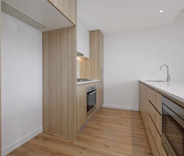 North Facing 2nd Floor Affordable apartment %25 below market rent - Photo 4