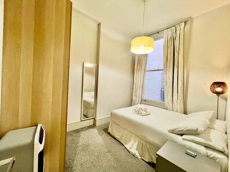 2 Bed Flat, Collingham Road, SW5 - Photo 4