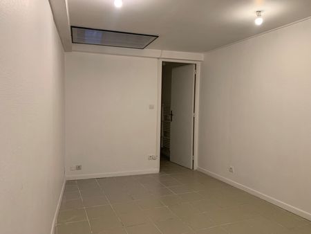 Location Appartement 1 pièce 15m² - Photo 3