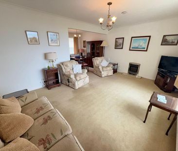 3 bedroom detached bungalow to rent - Photo 1