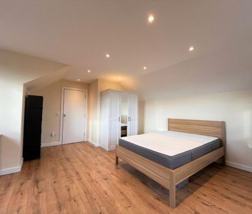 3 bedroom apartment to rent - Photo 4