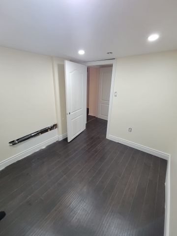 For Lease - 143 Crystal Glen Crescent Unit# 2, Brampton, Ontario - Photo 5