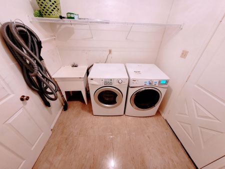 For Lease - 42 Emeline Crescent, Markham, Ontario - Photo 2