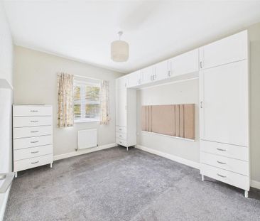 3 bedroom detached house to rent - Photo 2