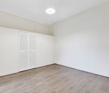 1/5 Easton St, Newtown, Qld 4305 - Photo 5