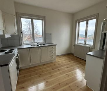 Birger Jarlsvägen 30B - Photo 1