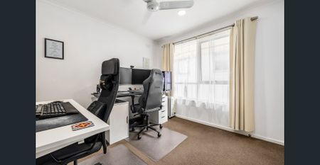 BEACH & CREEK SIDE LIVING - best of both worlds! - Photo 4