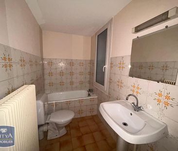 Location Appartement 1 pièce 37m² BOURG EN BRESSE 01000 - Photo 3