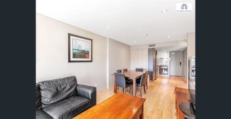 Furnished 2 Bedroom Embassy Apartment in the Heart of the City - Photo 4