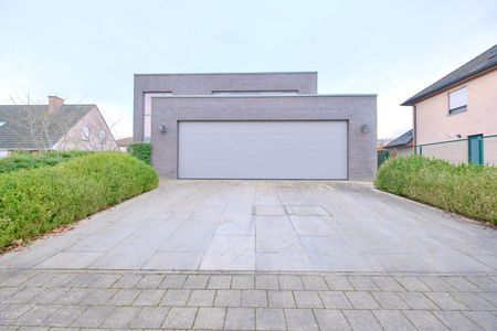 Roeselare - Prachtige woning met 3 slpks, tuin en dubbele garage! - Foto 3