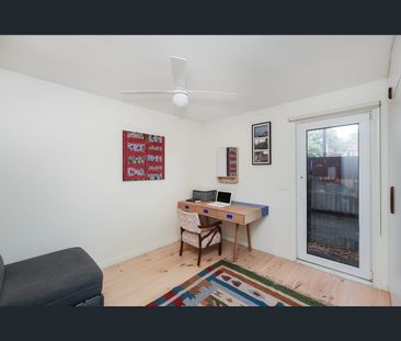 Bright, flexible space! - Photo 6