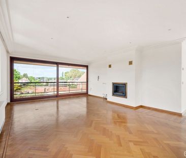 Duplexappartement met 2 slaapkamers en 2 ruime terrassen te huur in... - Photo 2