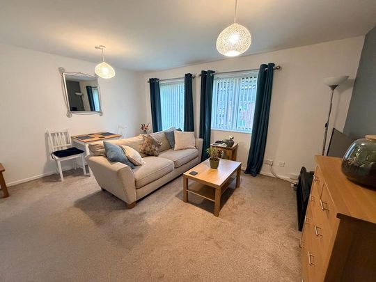 2 bedroom maisonette to rent - Photo 1