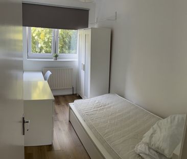 4 Bed Maisonette, Wrayburn House, SE16 - Photo 5