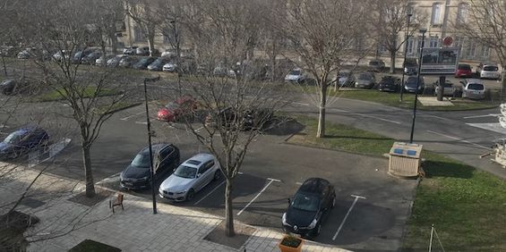 APPARTEMENT F2 AU 3EME ÉTAGE COURS ARISTIDE BRIAND ORANGE, - Photo 3