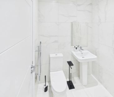 Apartment 5, 124 - Photo 2