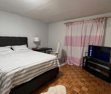 For Lease - 35 Verwood Avenue, Toronto, Ontario - Photo 4