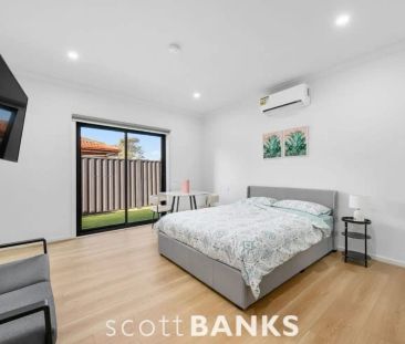 “Freshly Built Furnished Room with Own Kitchen &amp; Ensuite – Suns... - Photo 2