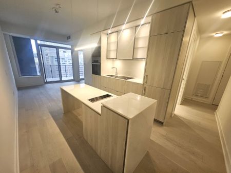 For Lease - 11 Yorkville Avenue Unit# 1711, Toronto, Ontario - Photo 3