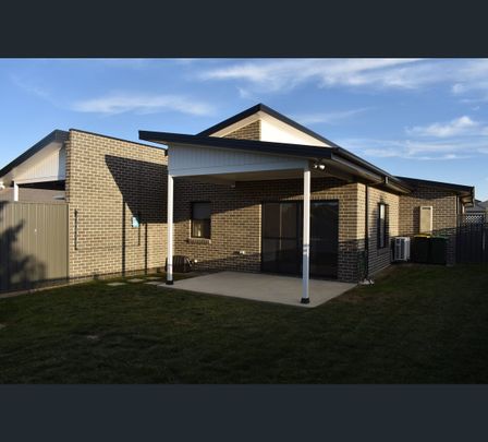 1 Heath Street, Goulburn, NSW 2580 - Photo 1