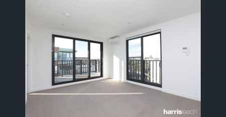 Modern Two Bedroom Apartment in Brunswick West - Photo 2