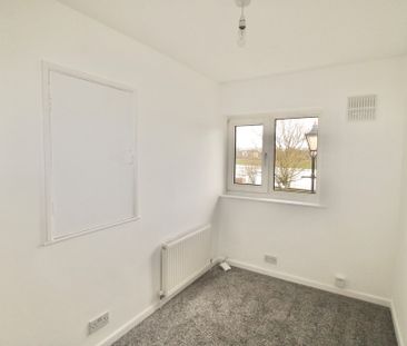 3 bedroom Three Bedroom House to rent - Photo 1