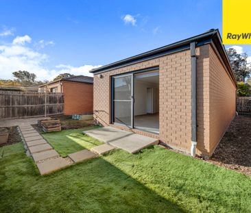 11 Ian Nicol Street, Watson ACT 2602 - Townhouse For Rent | Domain - Photo 1