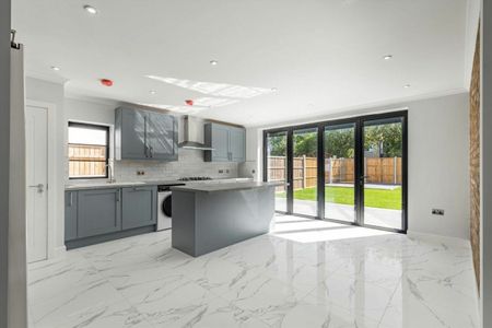 Ashley Drive, Twickenham, TW2 - Photo 5