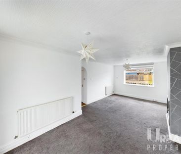 3 bedroom end of terrace house to rent - Photo 1