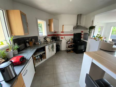 Maison 6 pièces – 136 m² environ à Guignen (ref : G75896) - Photo 5