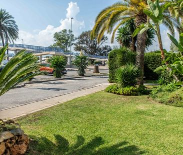 Apartment in Puerto Banús, Costa del Sol - Photo 3