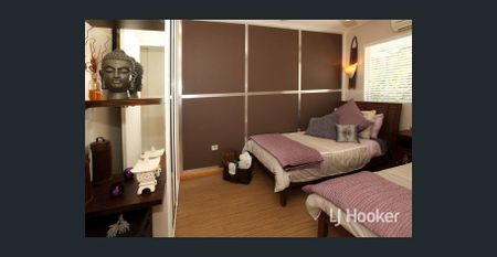 FULLY FURNISHED TWO BEDROOM IN NORTH WARD - LEASE BREAK AVAL 10/09/24 - Photo 3