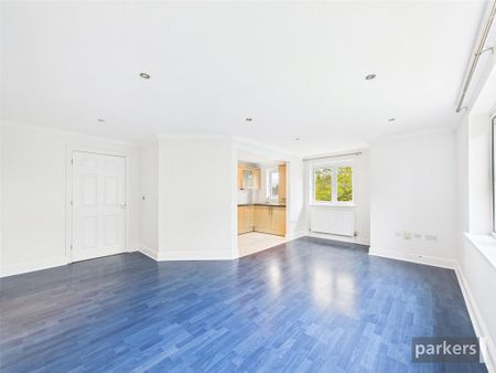 2 bedroom apartment to rent - Photo 3