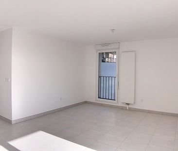 Location Appartement 3 pièces 59m² LE MEE SUR SEINE 77350 - Photo 1