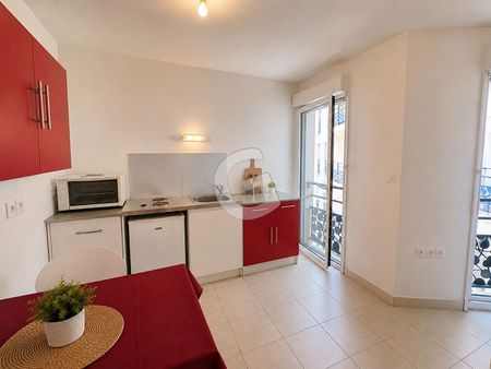 Location Appartement 1 pièce 24m² - Photo 2