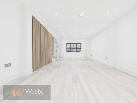 4 bedroom semi-detached house to rent - Photo 3