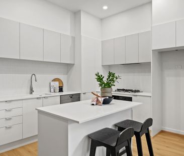 Brand New 4 Bedroom Beauty! - Photo 5