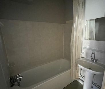 Location Appartement 1 pièce 22m² DEVILLE LES ROUEN 76250 - Photo 5