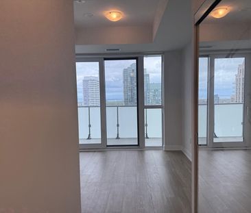 For Lease - 430 Square One Drive Unit# 3303, Mississauga, Ontario - Photo 2