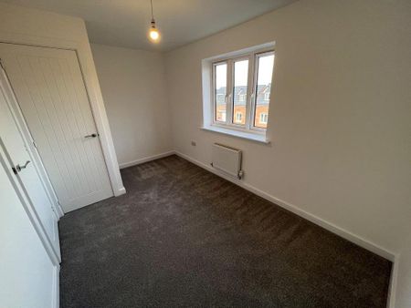 2 bedroom semi-detached house to rent - Photo 2