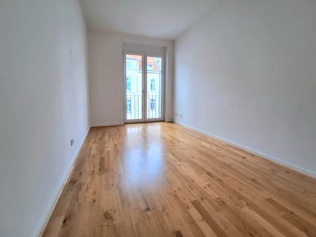 Viel Platz für Ihr Leben: Traumhafte Wohnung mit Balkon - Foto 4