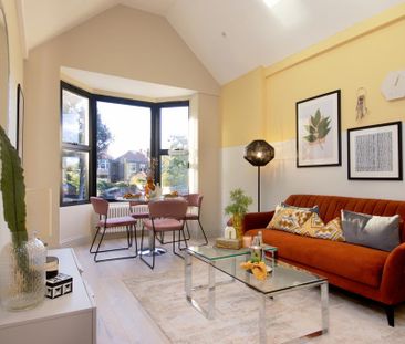 2 bedroom flat to rent - Photo 2